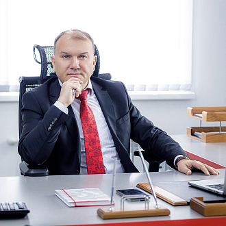 Максим Глазунов